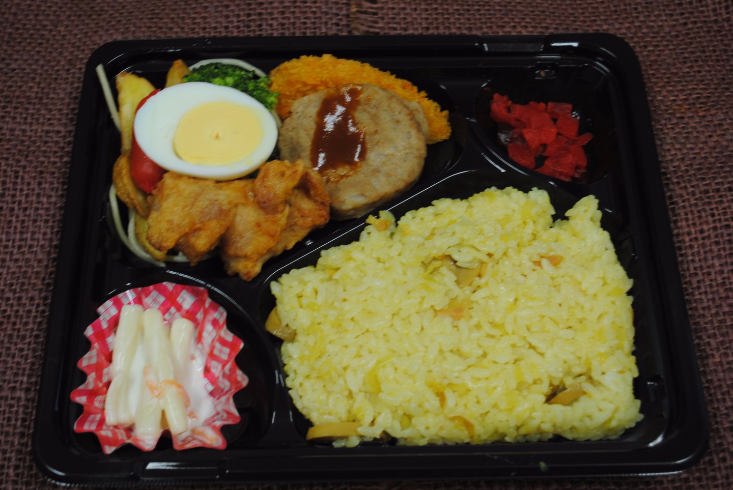 C　鶏丼弁当